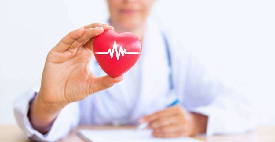 6 meglepő tünet, ami szívproblémákat jelezhet - Dívány